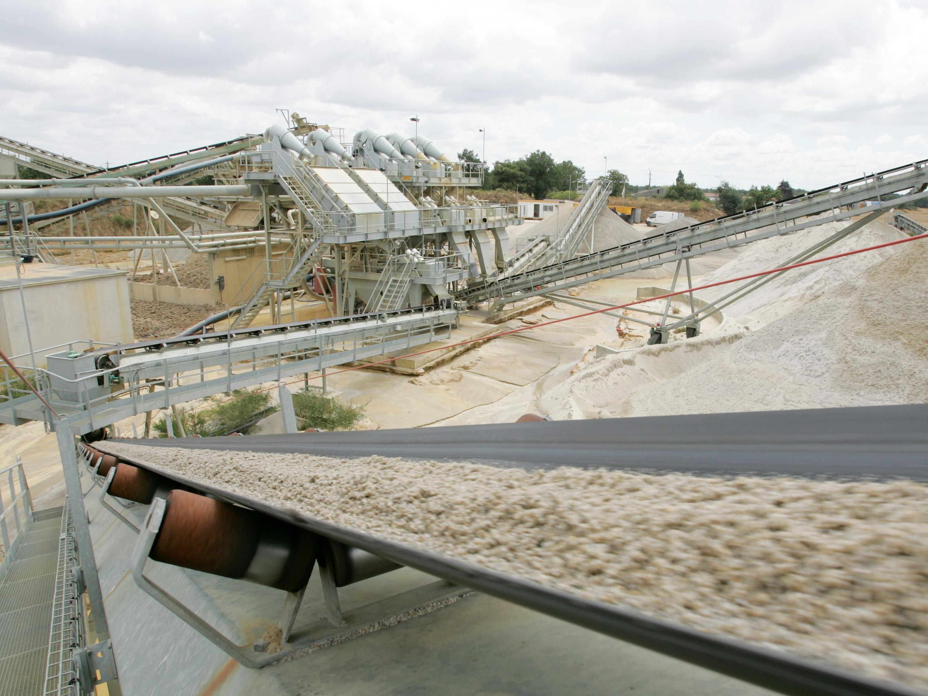 A St Colomban, c’est oui à l’extension des sablières 